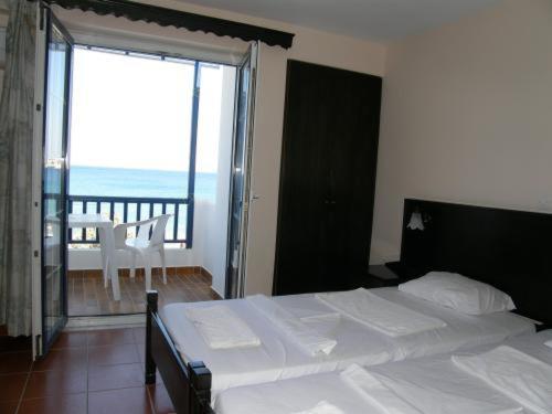 Bay Watch Aparthotel Karpathos Town  Exterior photo